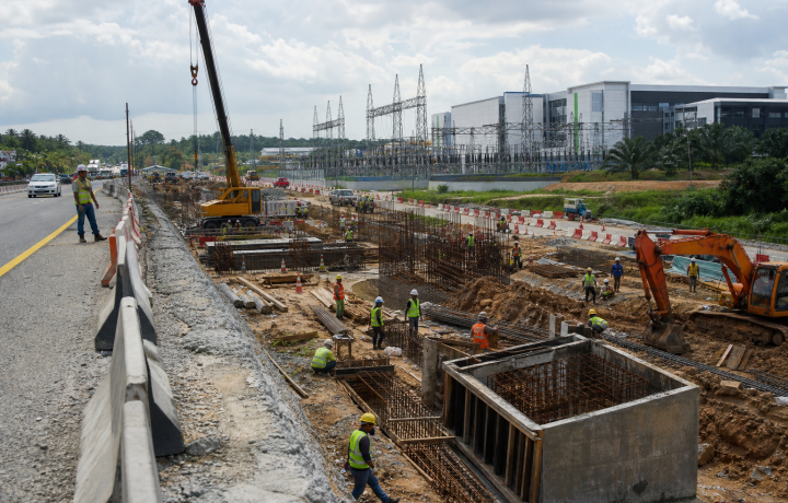 Berita Buildr Harian 7 Ogos 2026: Elektrik Pusat Data RM146.5j, Naik Taraf Pencawang, Air Selangor dan Tender Lebuh Raya